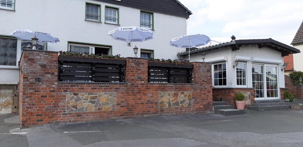 Hotel Landgasthof Hoelzer Fröndenberg エクステリア 写真